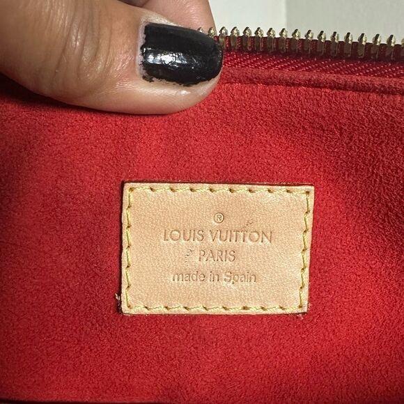 Louis Vuitton Pallas MM Monogram - Picture 11 of 16